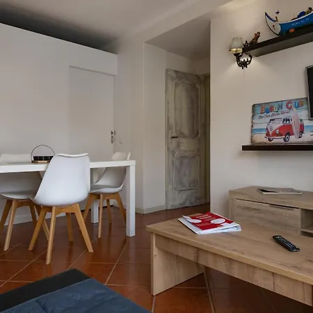 By Trip2portugal * פיגואיירה דה פוז